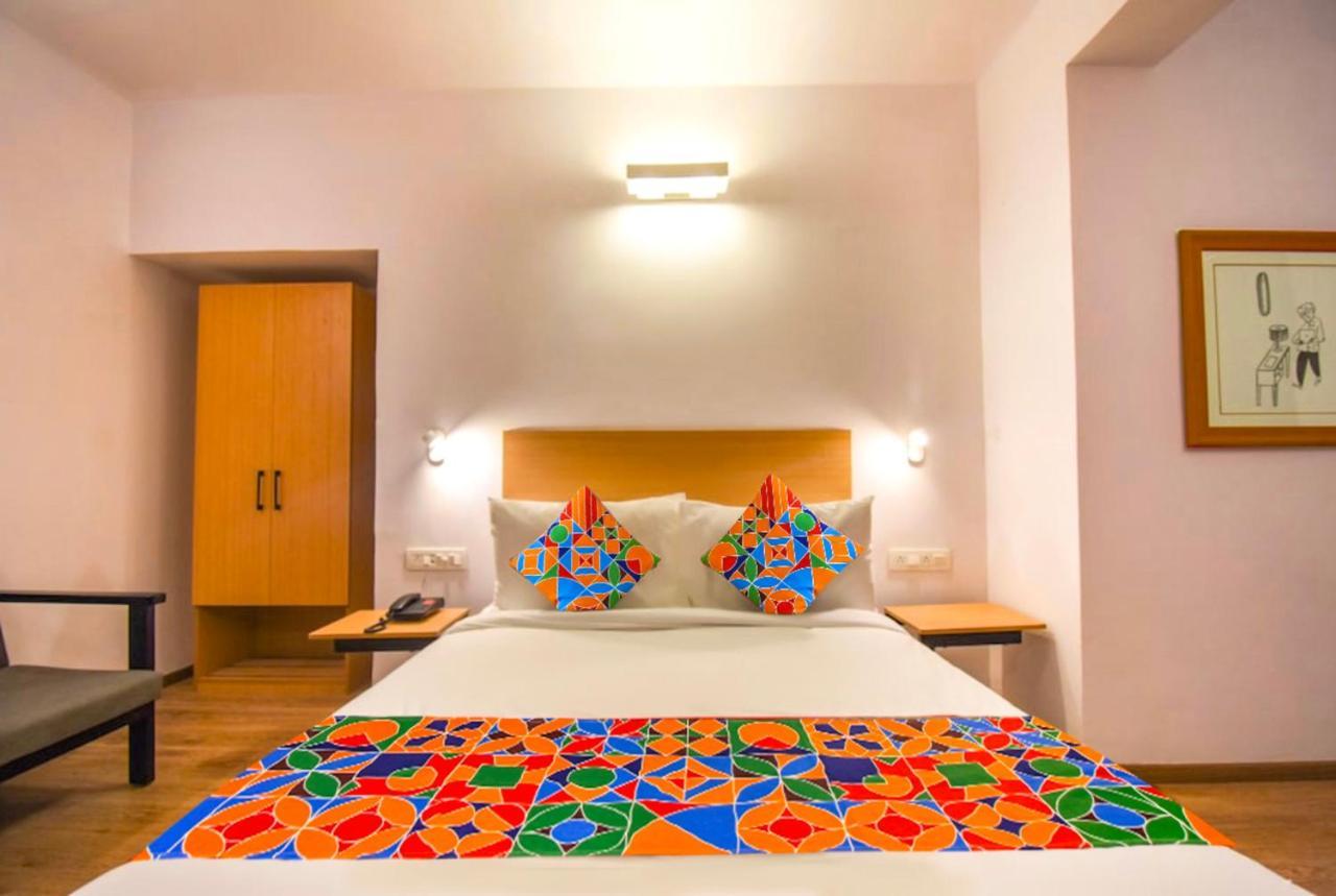 Fabhotel Heera Holiday Inn - Nr Eden Garden Stadium Kolkata Luaran gambar